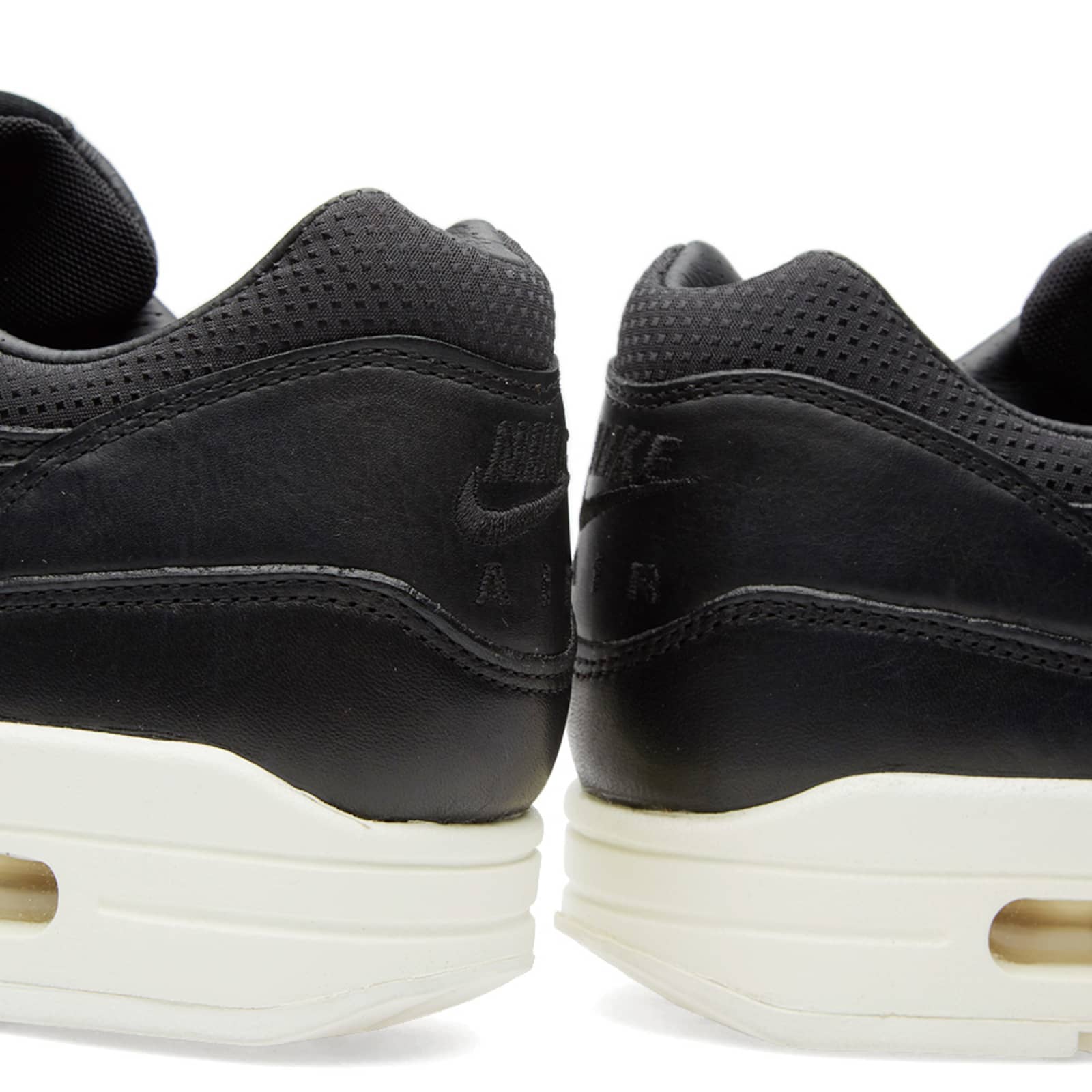air max 1 pinnacle black