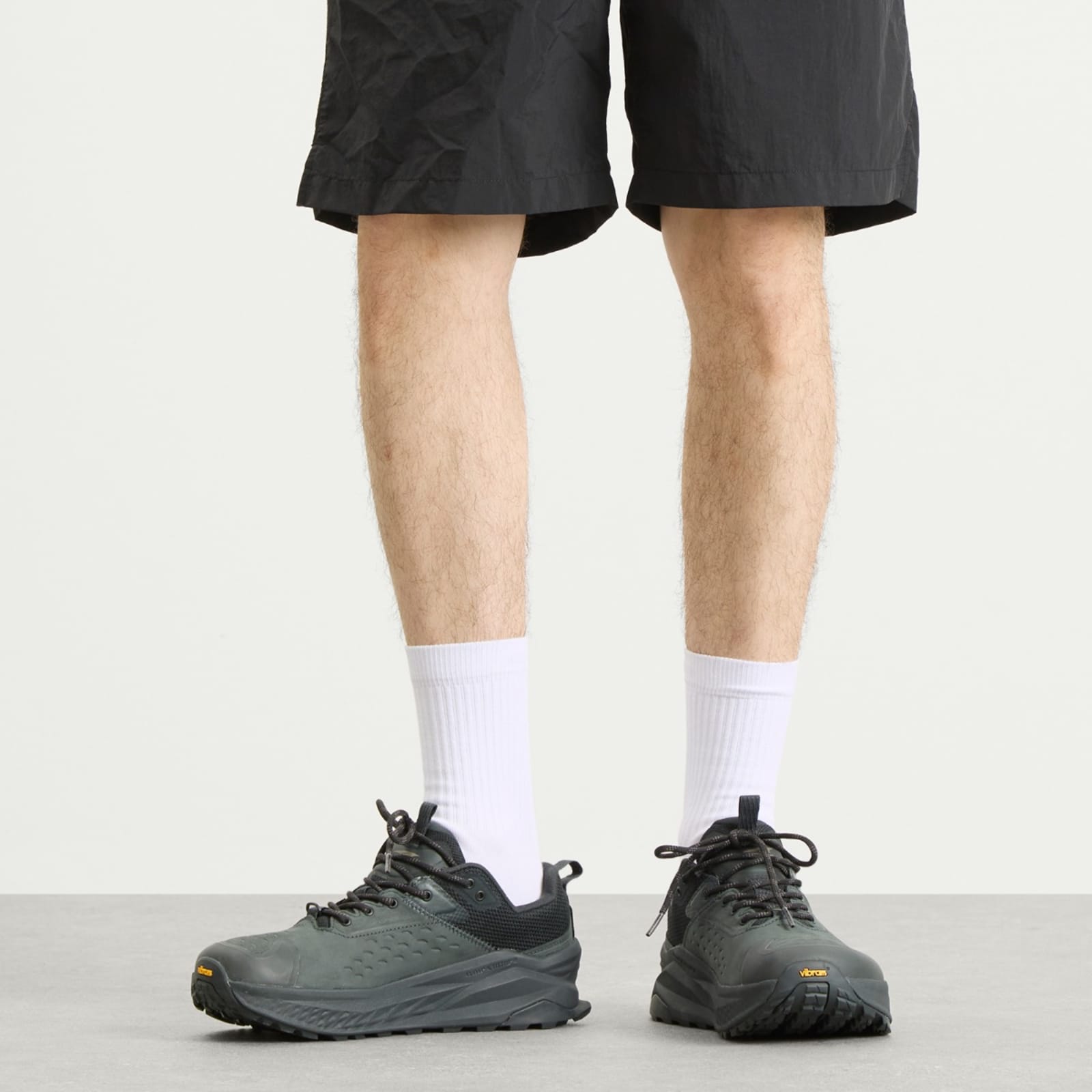 Altra Olympus 6 Hike Low GTX Sneakers - Black