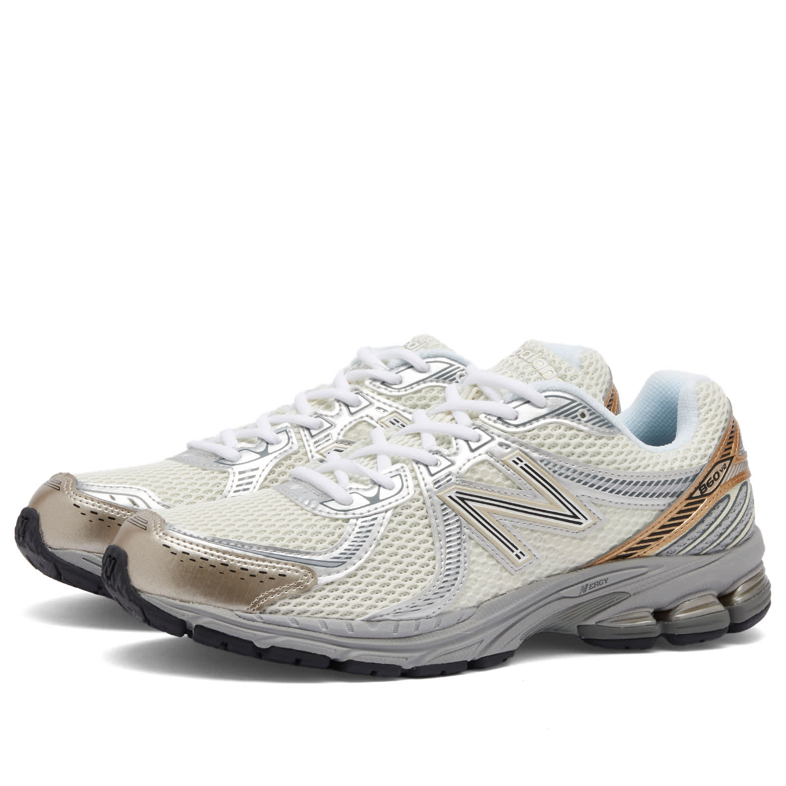 New Balance 860v2