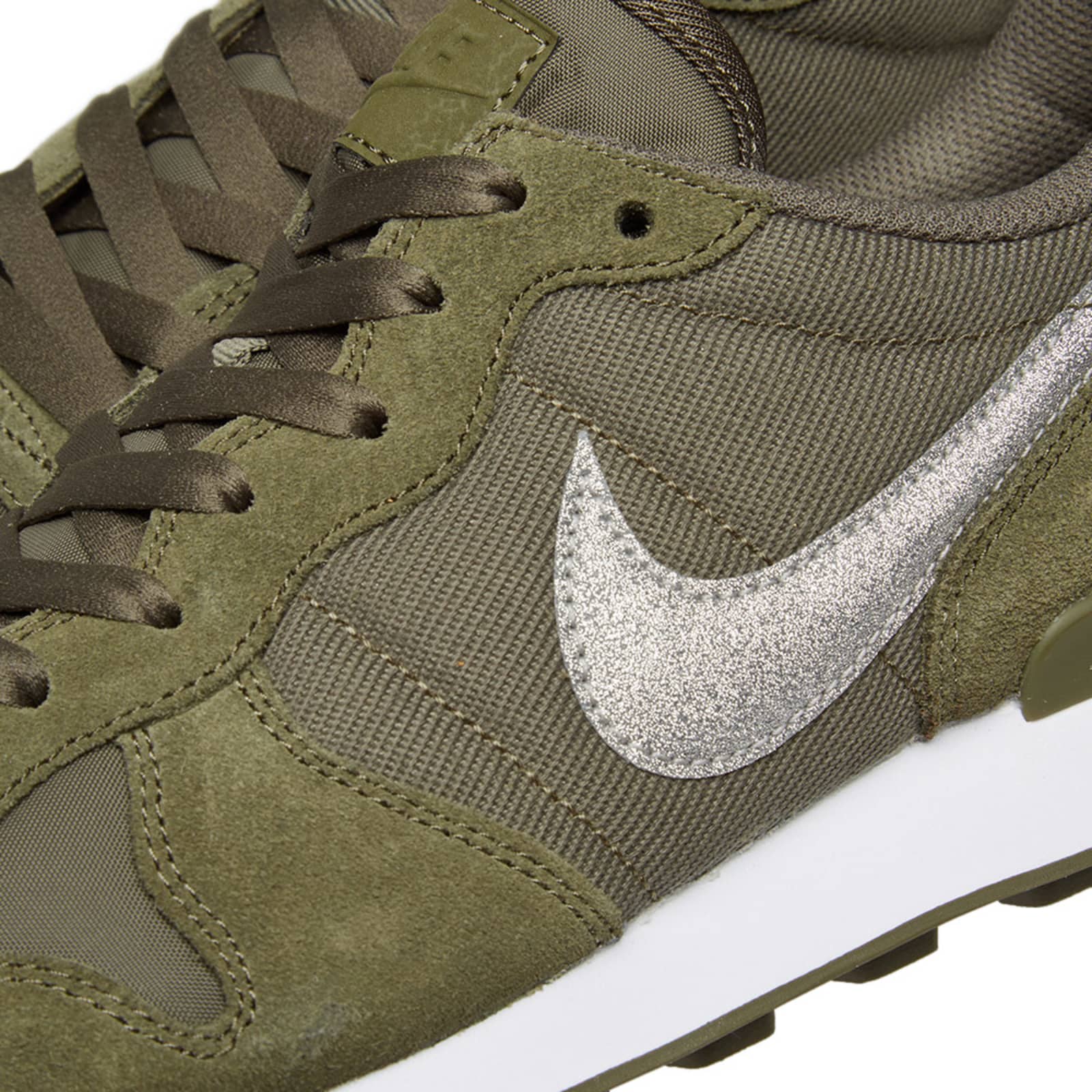 internationalist olive