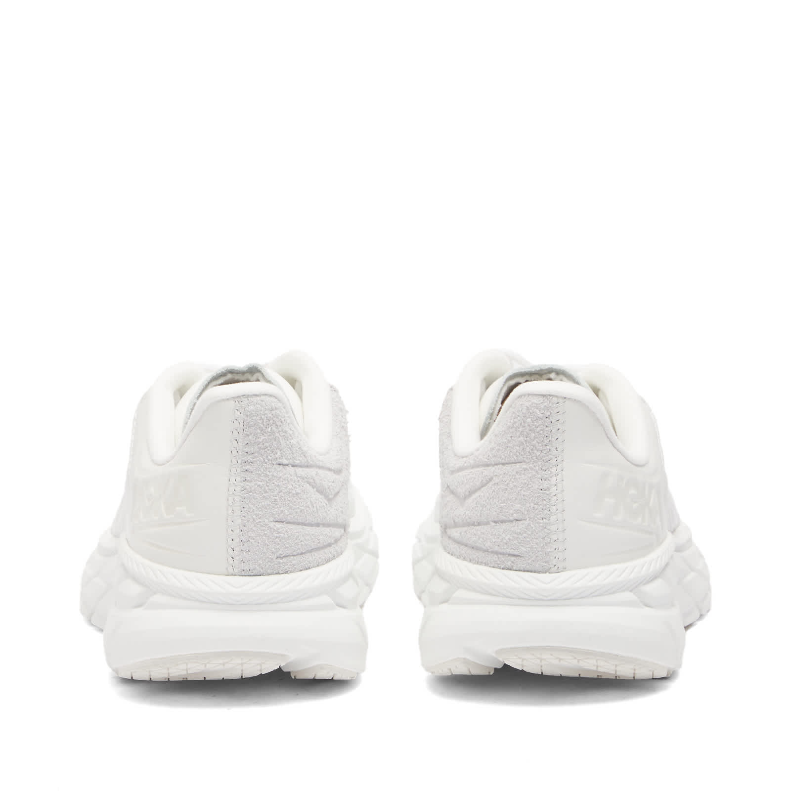 hoka one one nimbus cloud