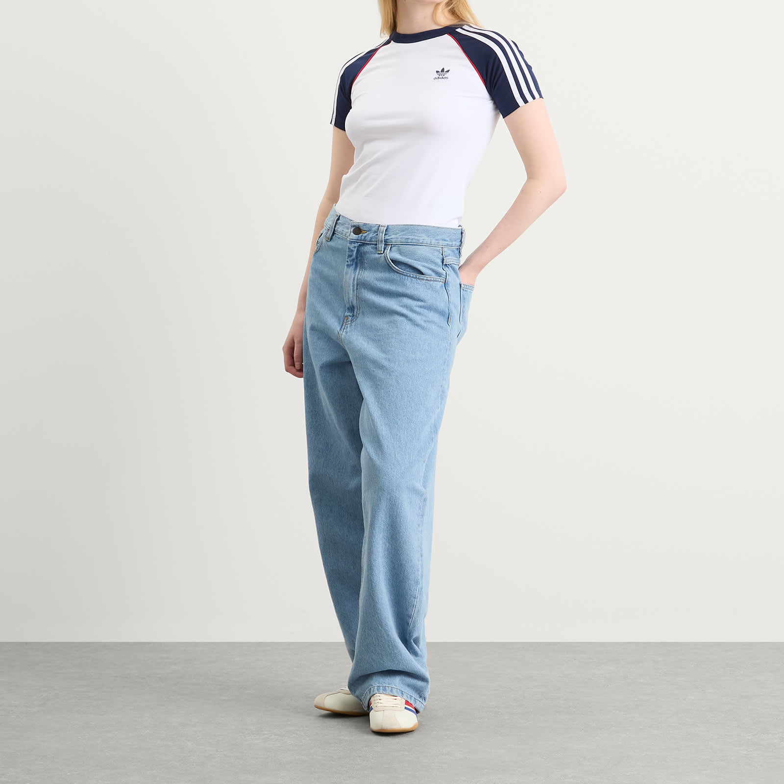 adidas Adicolor 3-Stripes Raglan Slim T-Shirt