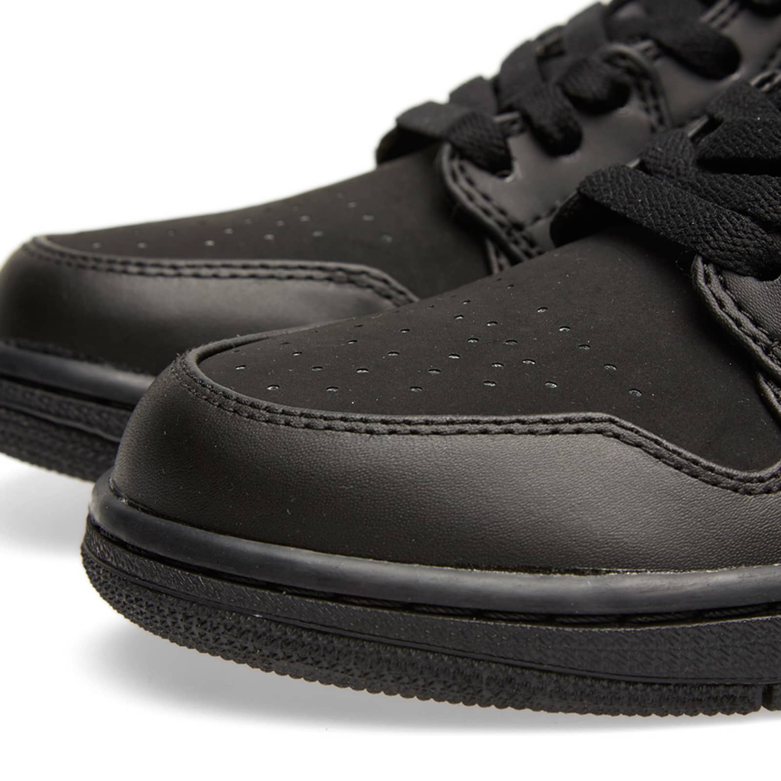 triple black jordan 1 mid