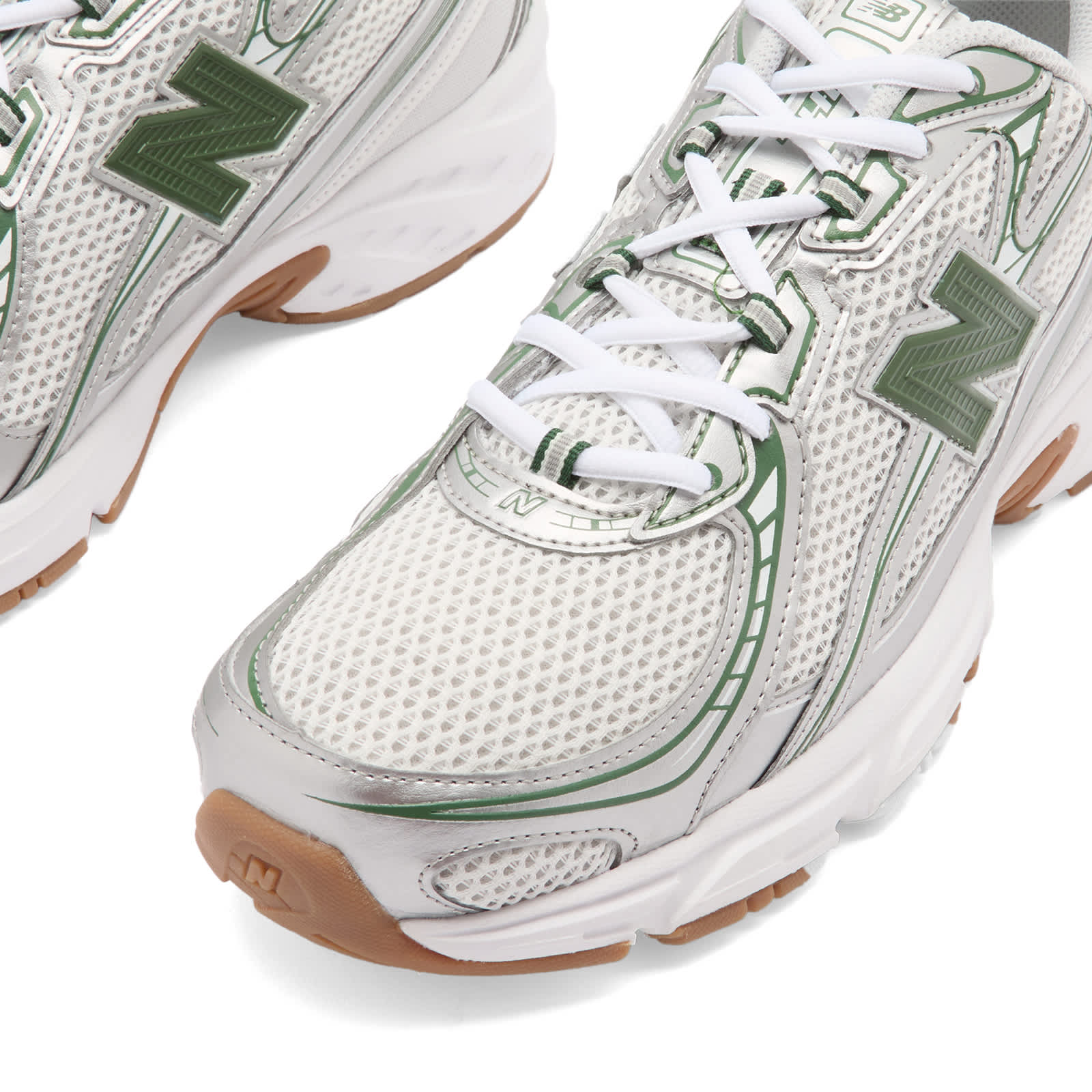 New Balance 740 Sneaker