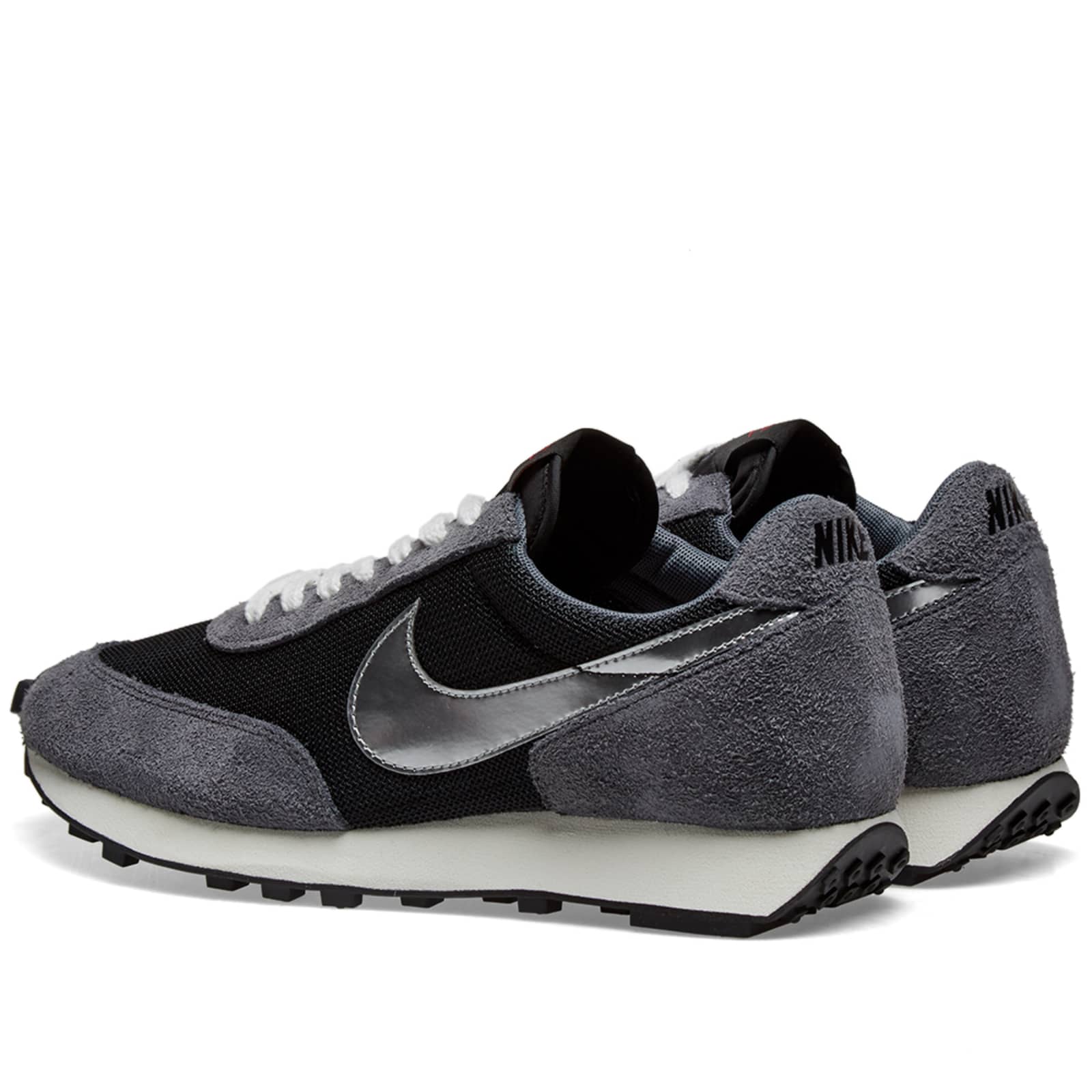 Nike Daybreak - Black & Metallic Silver