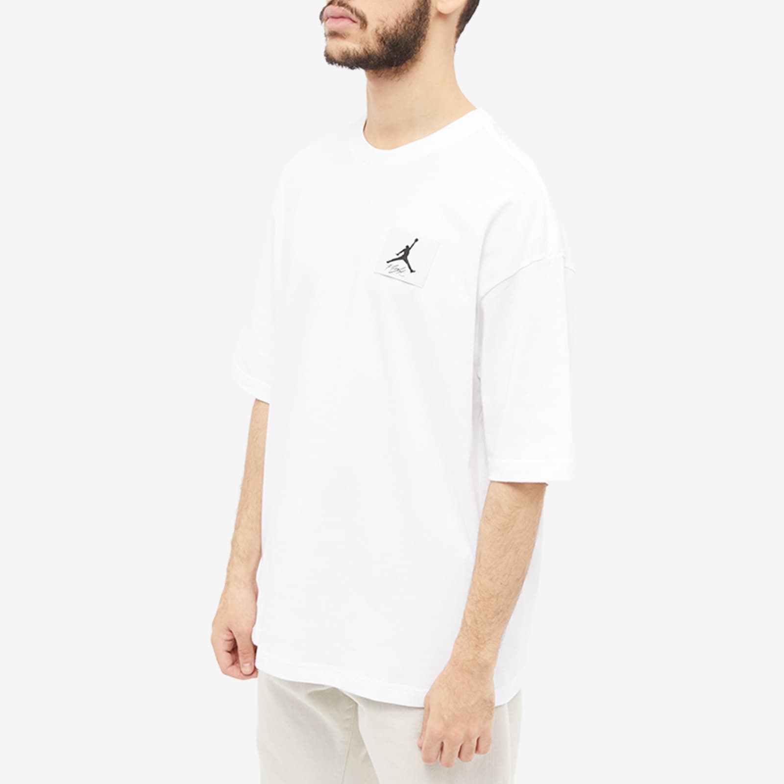 air-jordan-essential-oversized-t-shirt-white-end-kr