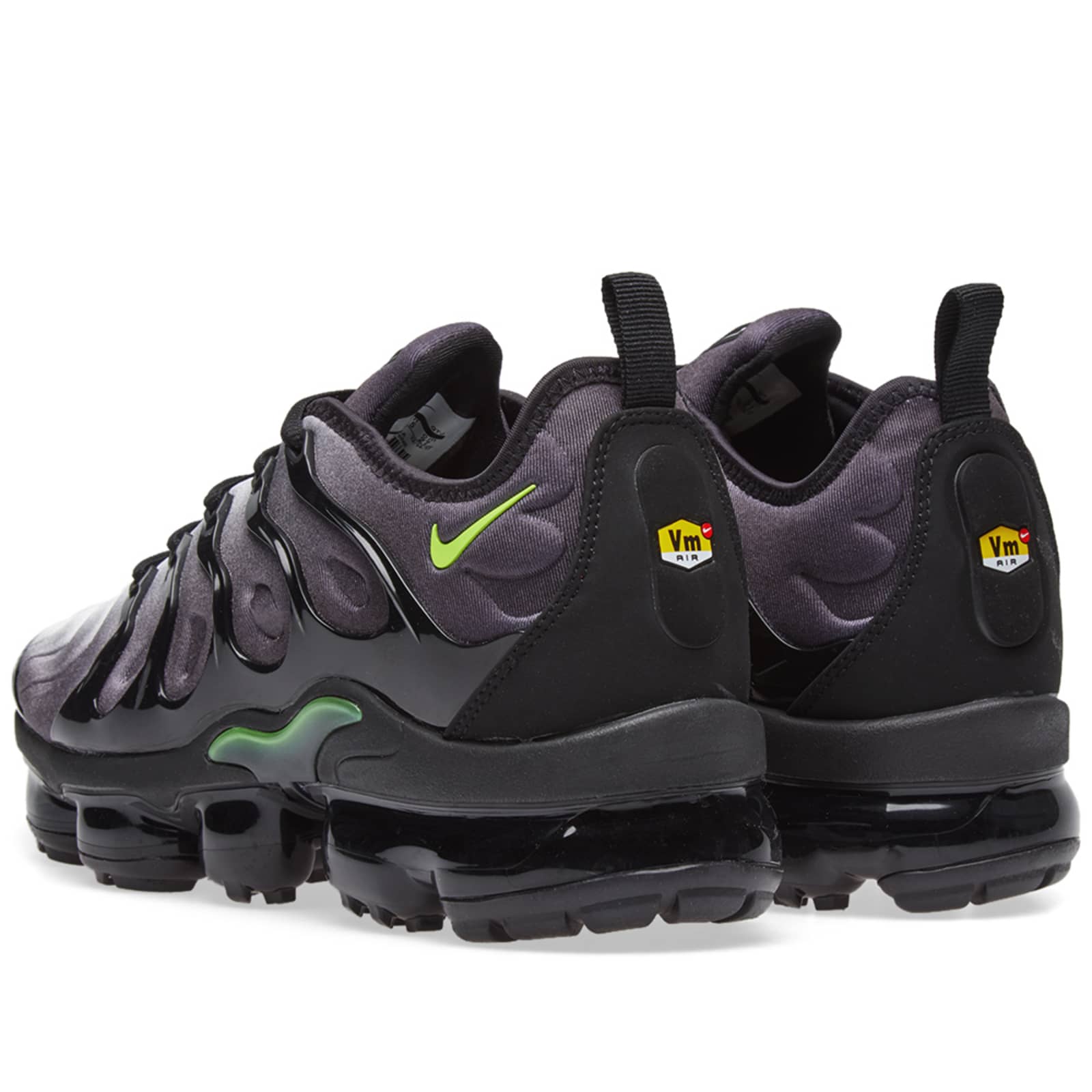vapormax plus black and volt