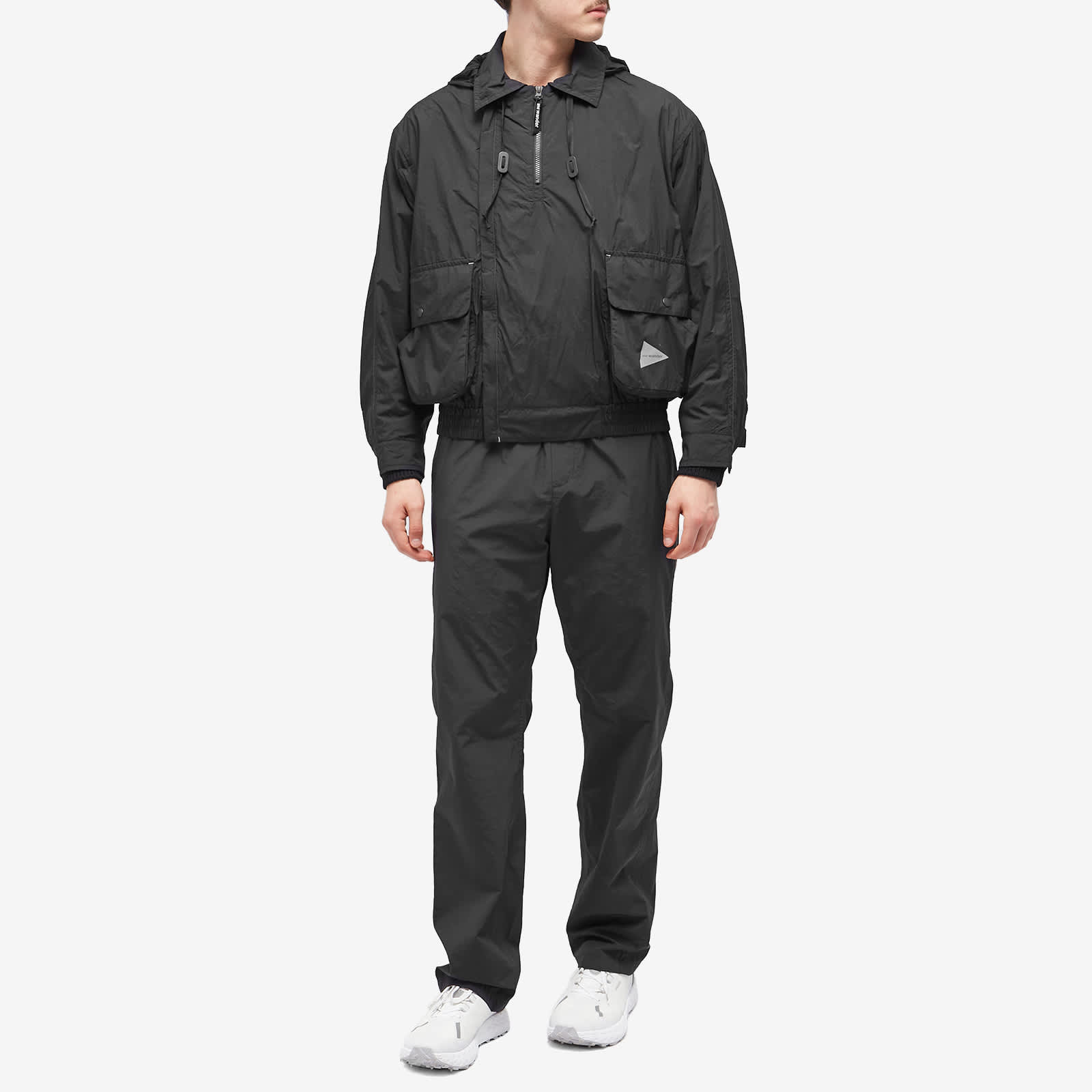 and wander Water Repellant Light Popover Jacket Black END. (GB)