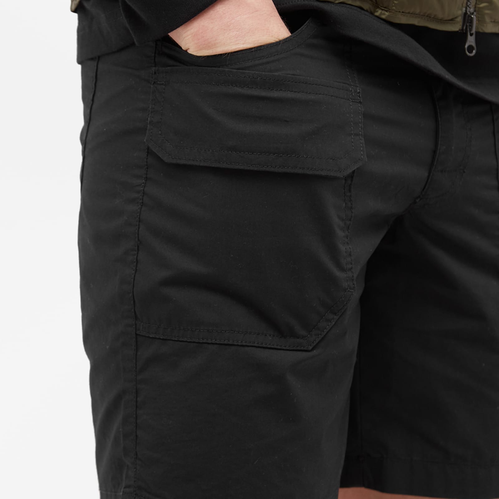 Columbia Washed Out™ Cargo Shorts Black END.
