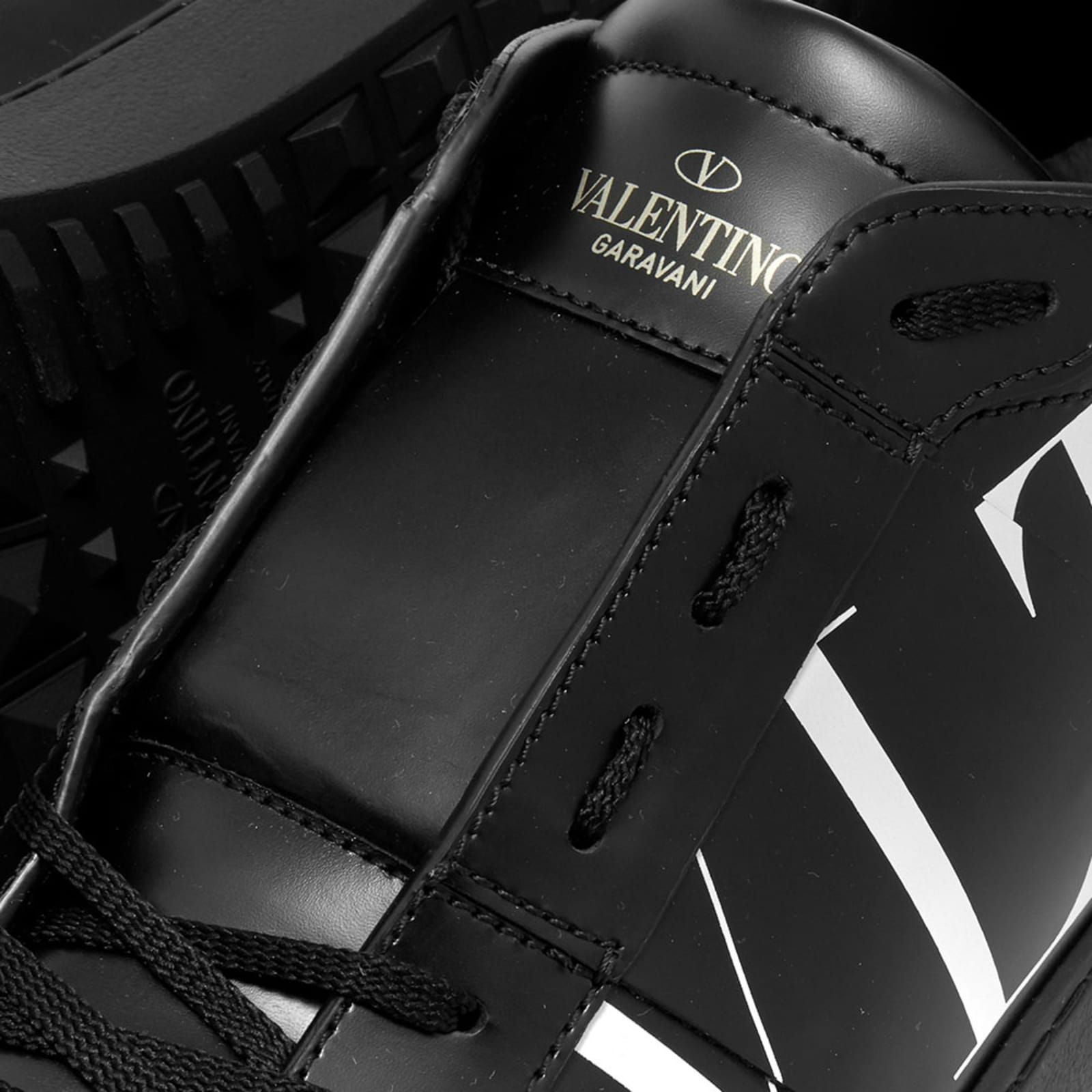 vltn open sneaker