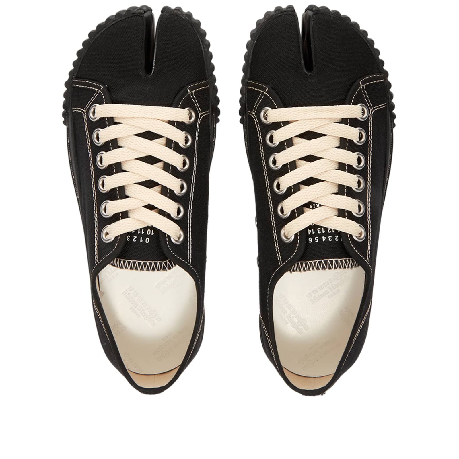 Maison Margiela Low Top Tabi Sneakers - Black