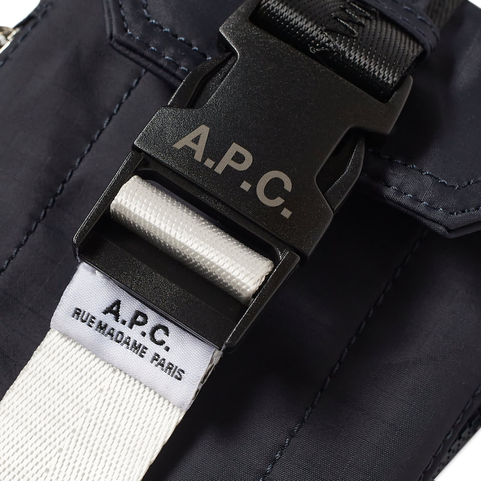 p/c cross body (pc3770)