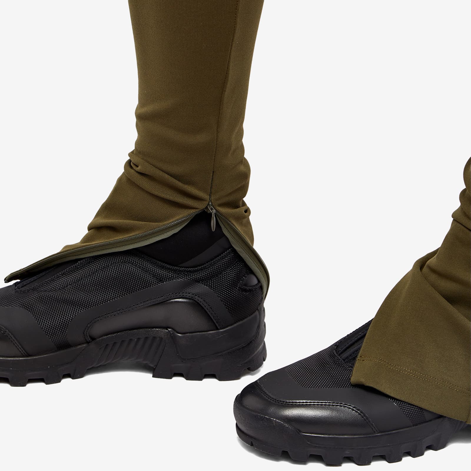 WARDROBE.NYC Side Zip Legging Military END. (UK)