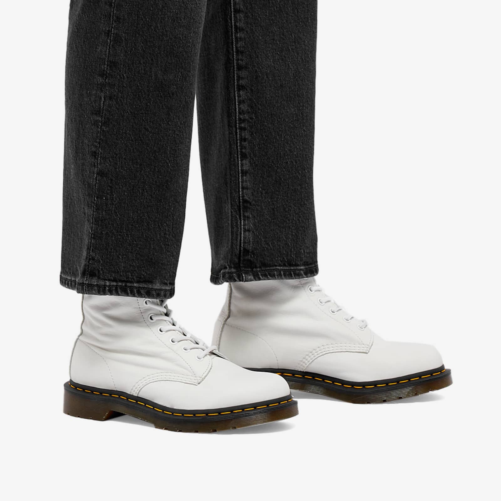 Dr. Martens 1490 Boot - Optical White