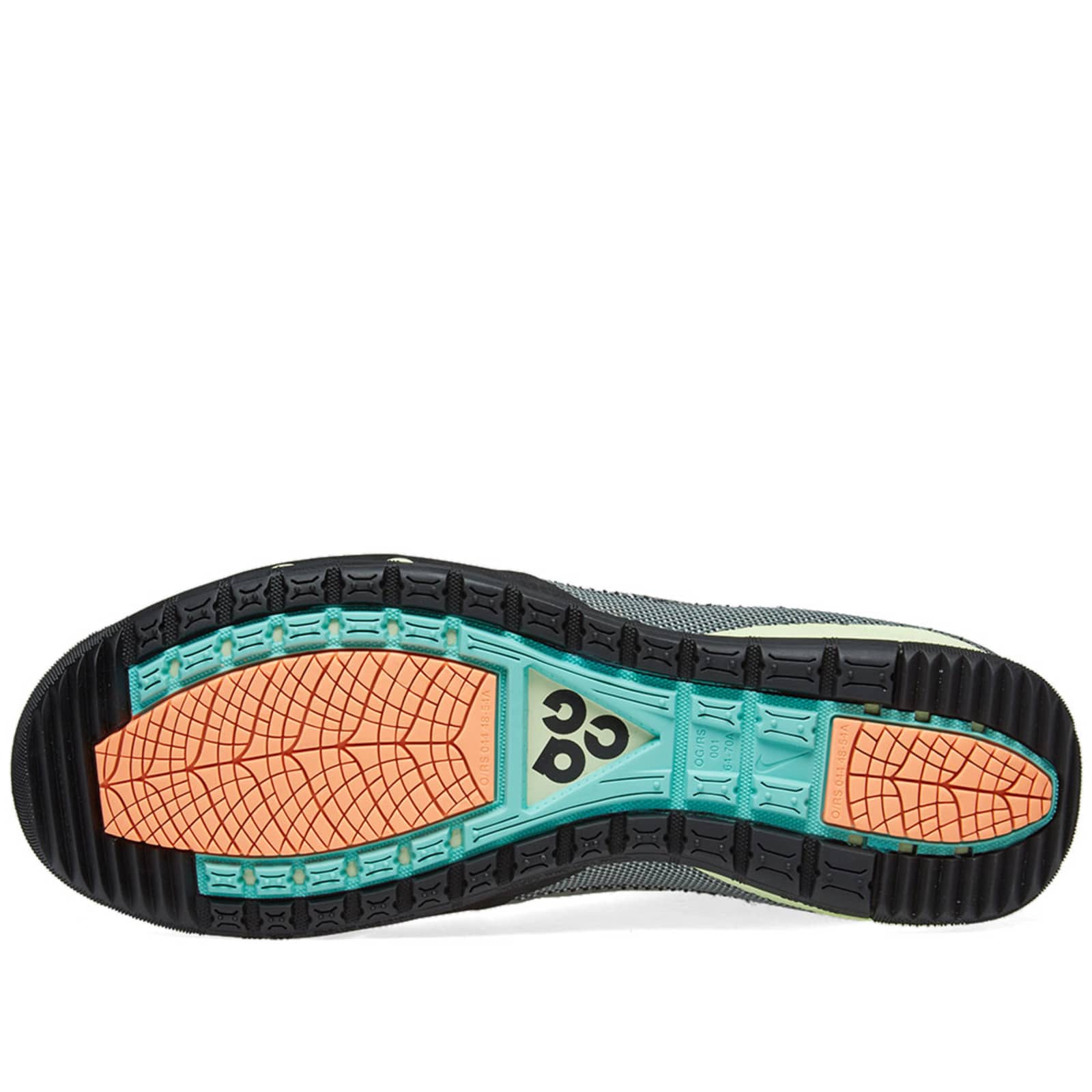 acg ruckel ridge sneakers