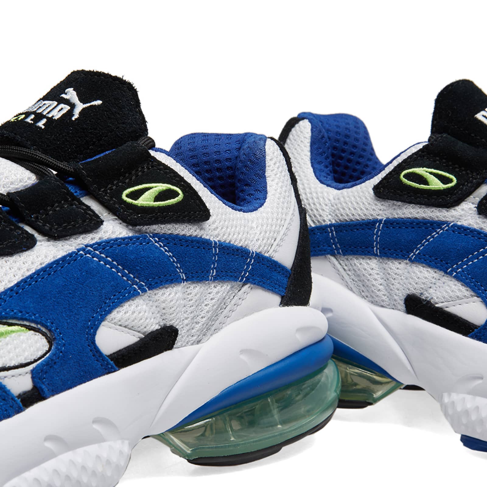 puma cell venom white