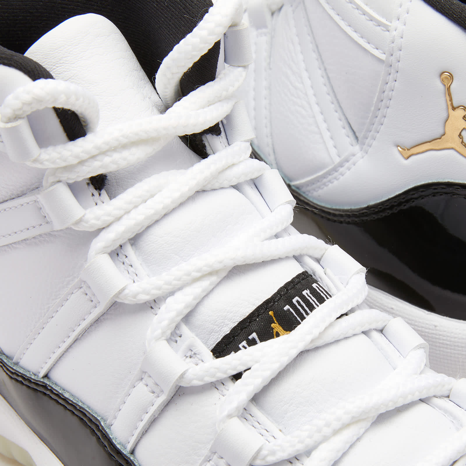 jordan 11 retro metallic