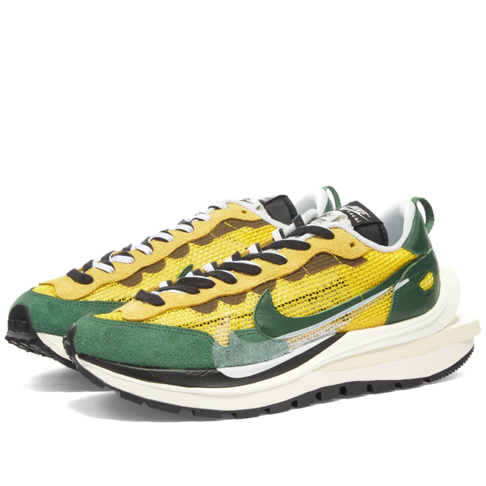 sacai x nike vaporwaffle green