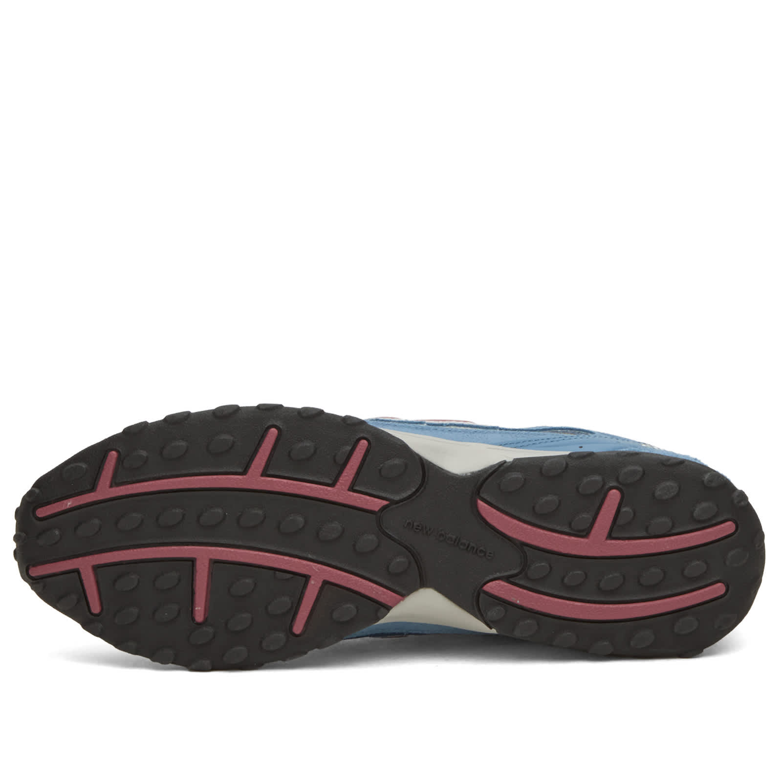 New Balance 204L Sneaker