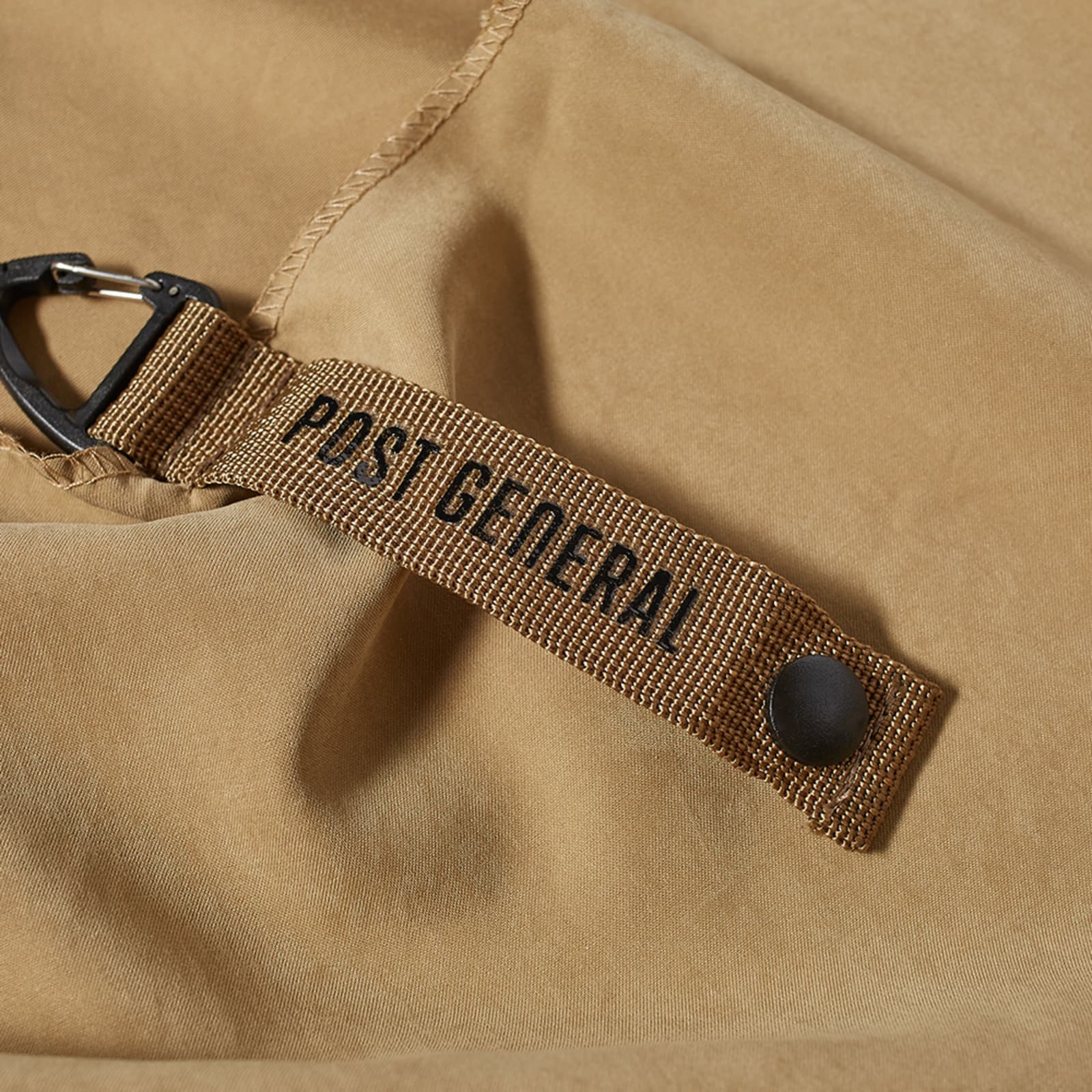 Post General Neo Conveni Bag Sand Beige END.