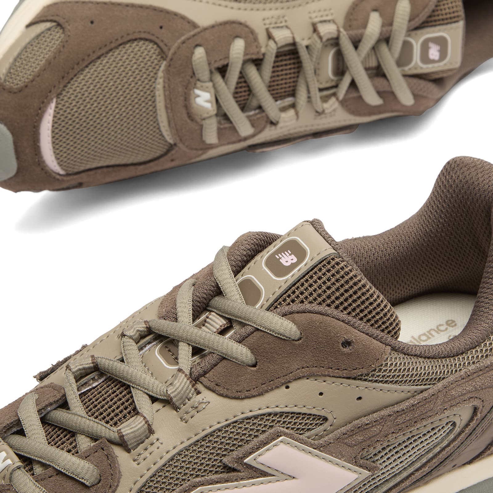 New Balance 204L Sneaker