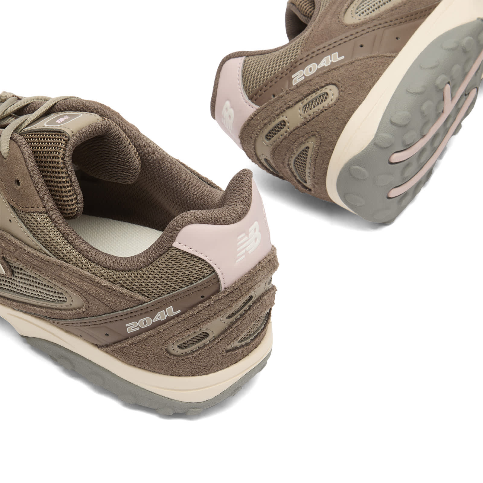 New Balance 204L Sneaker