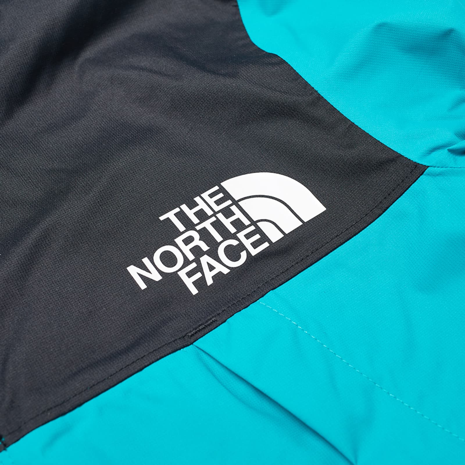 The North Face 1990 Mountain Q Jacket Jaiden Green END.
