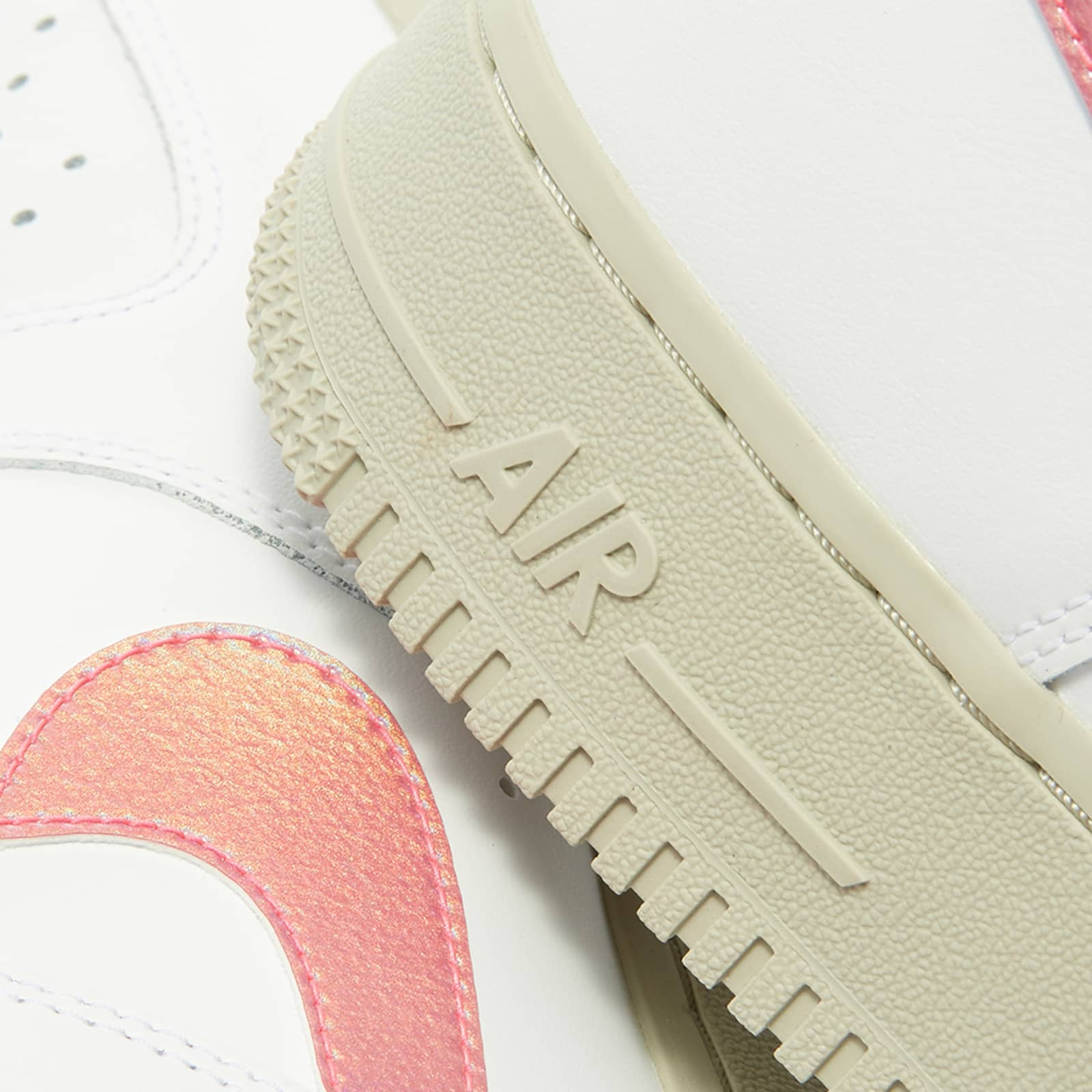 nike air force 1 07 pink and white