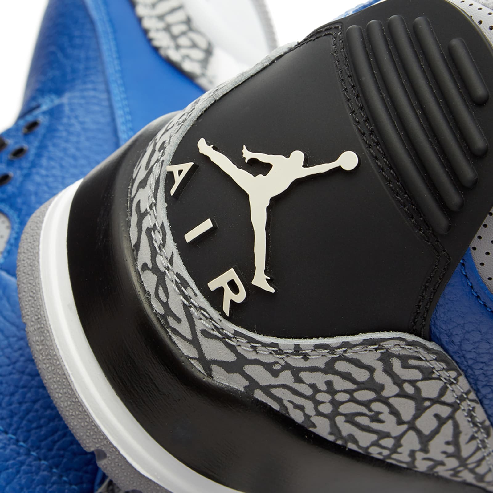 air jordan 3 retro varsity royal & cement grey