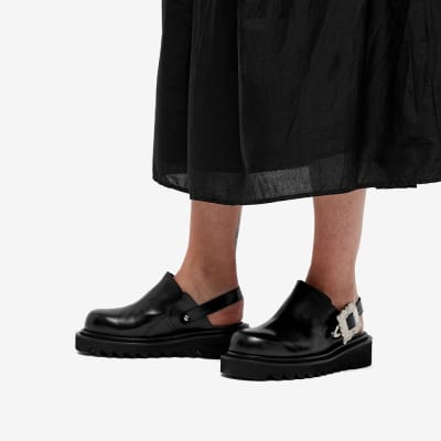 Toga Pulla | END. (US)