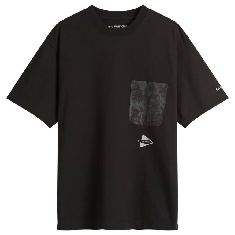 END x and wander Print Pocket T-Shirt 21690₽