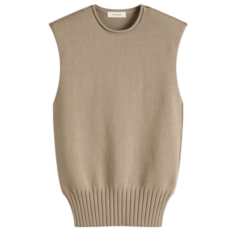 Целые студии сжигают вязаный жилет