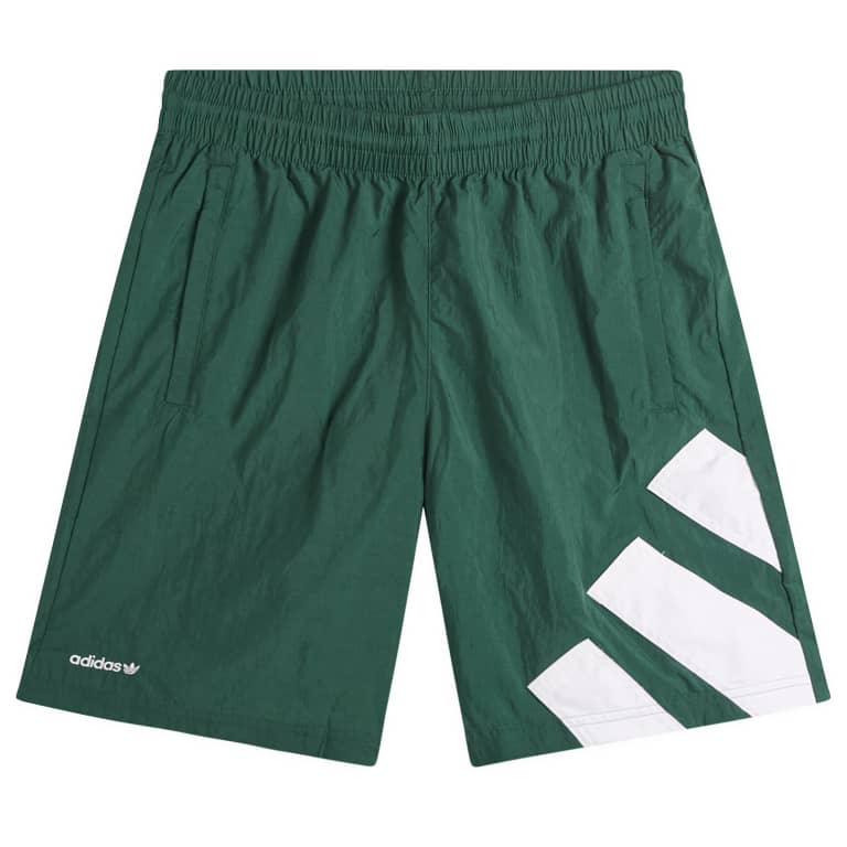 короткий логотип adidas с тремя полосками