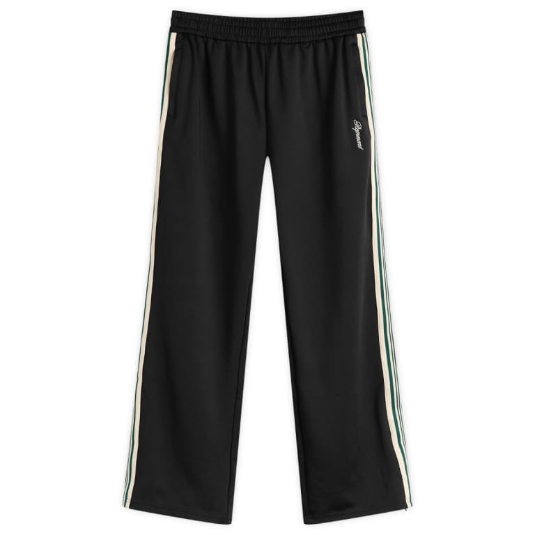 Представляют собой брюки для трека, заклеенные лентой