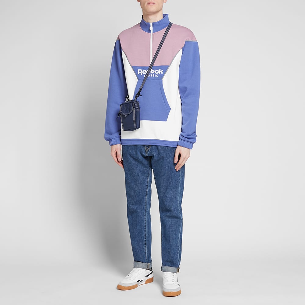 shoebox in black earth