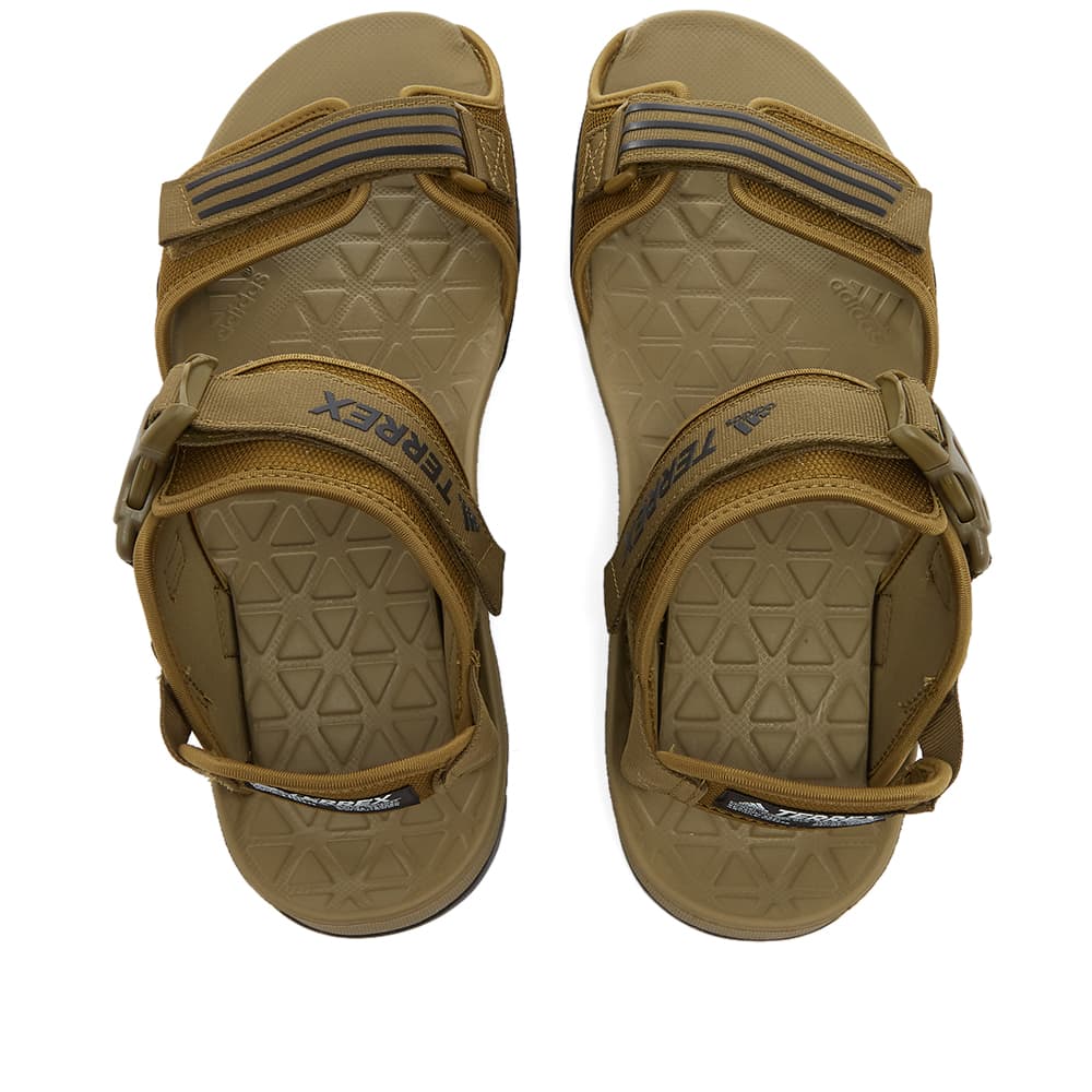 women wearing thong sandals