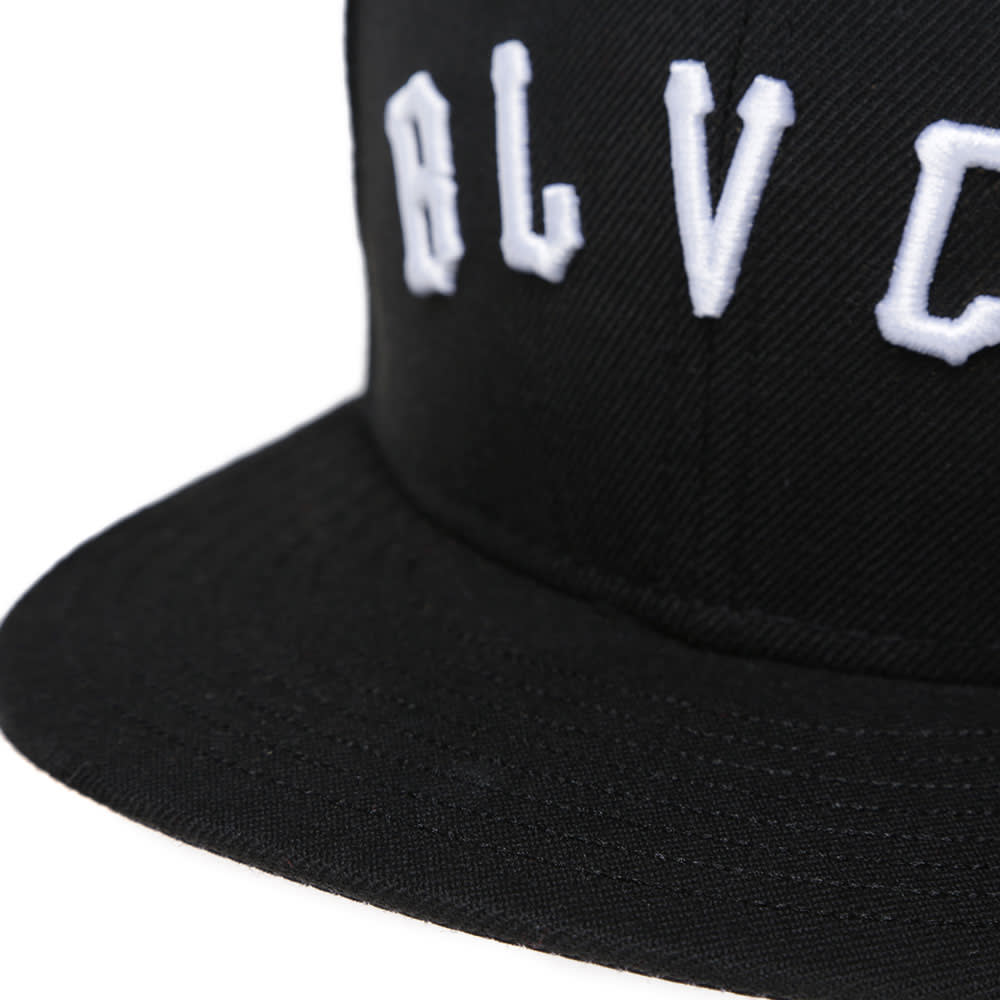 black scale new era