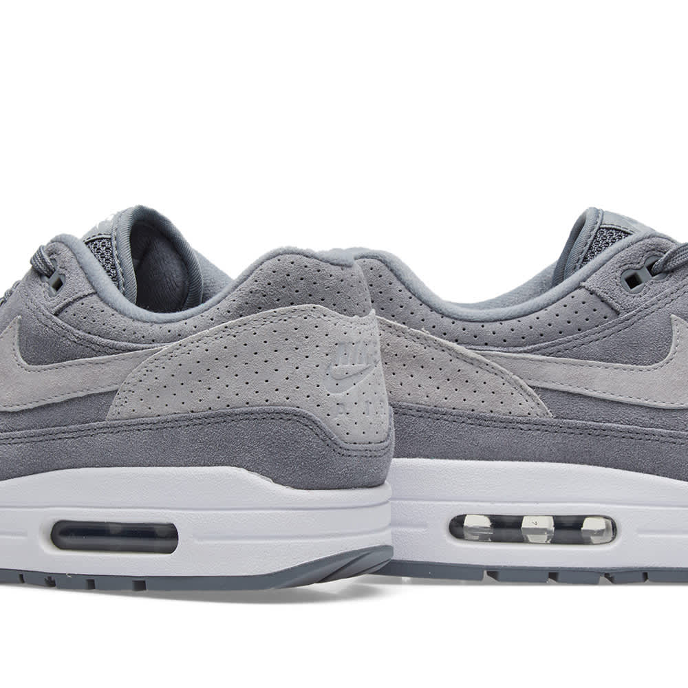 air max 1 wolf grey white