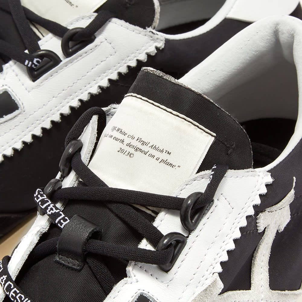 OffWhite Arrows Running Sneaker Black END. (UK)