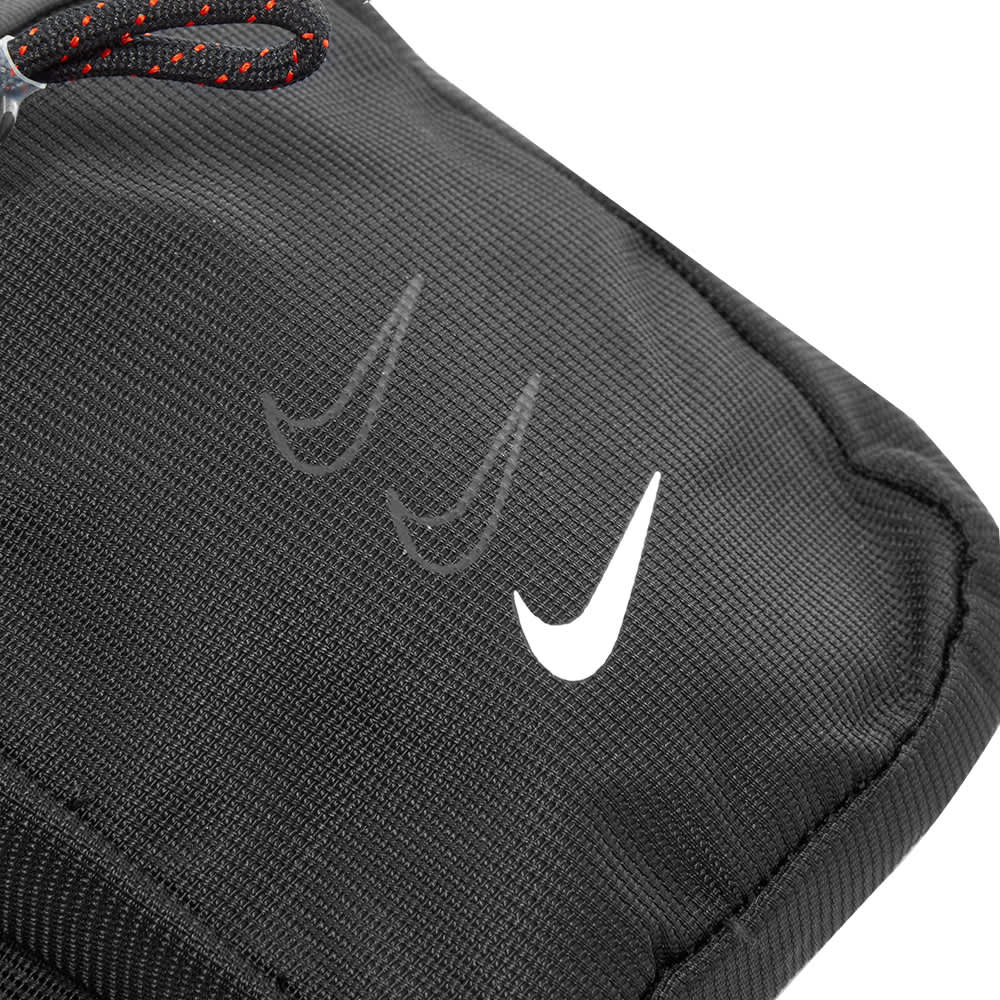 nike black sling bag