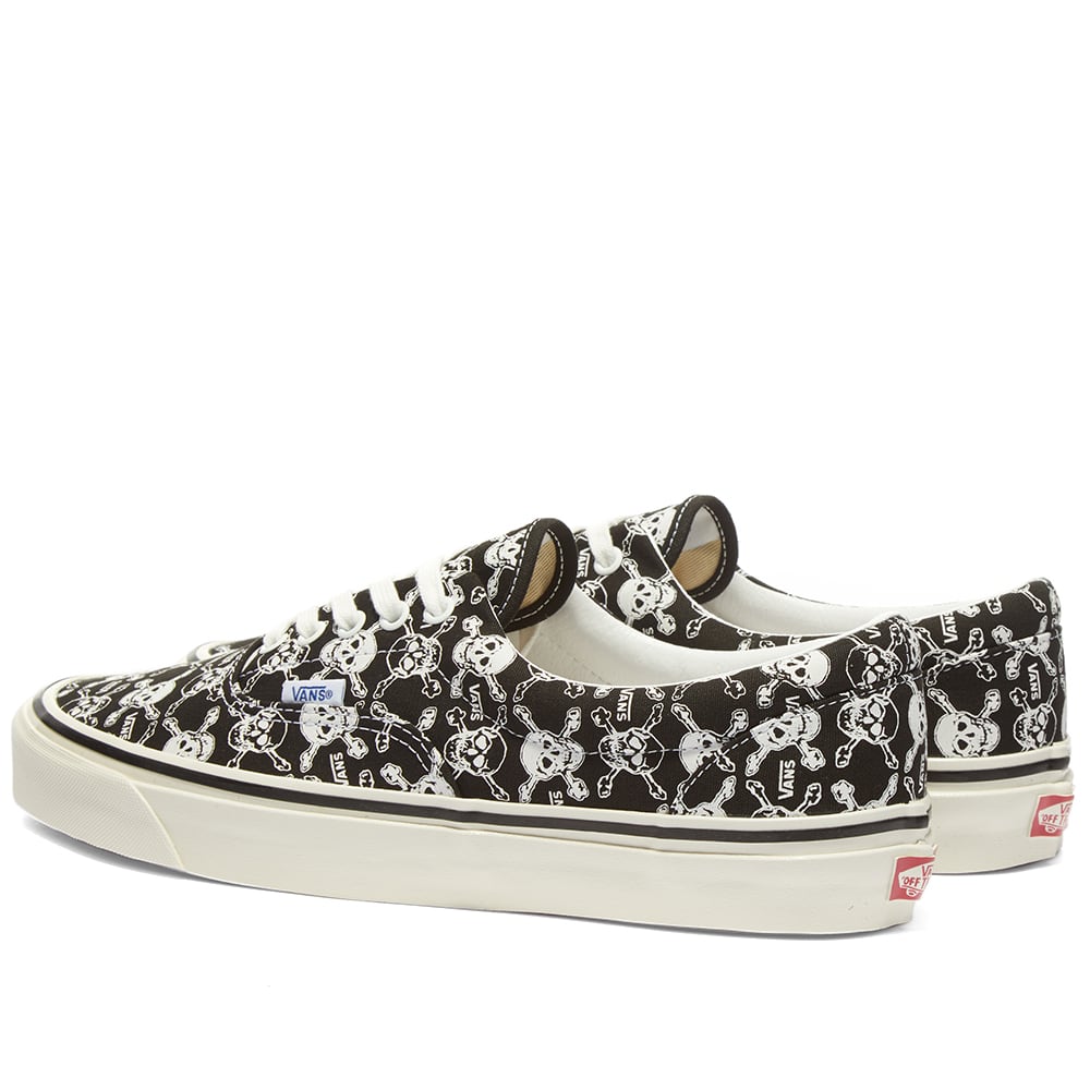 vans era skull