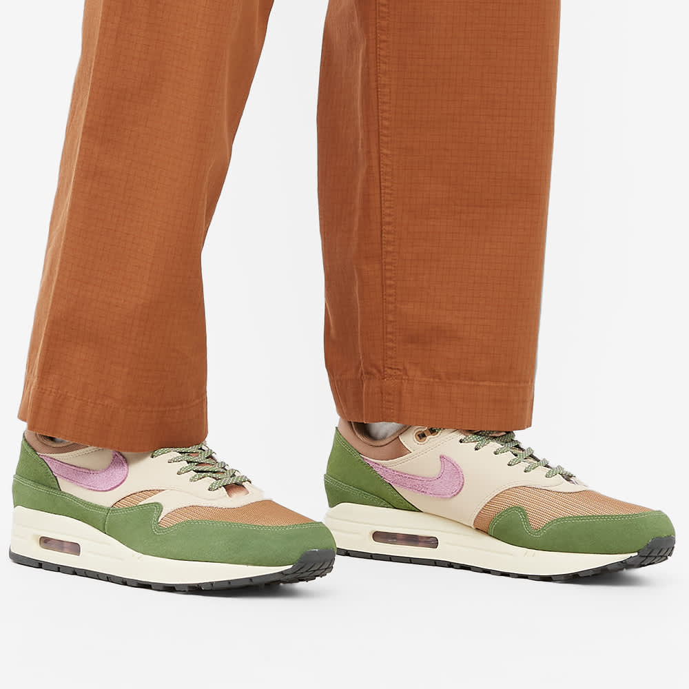 tree line air max