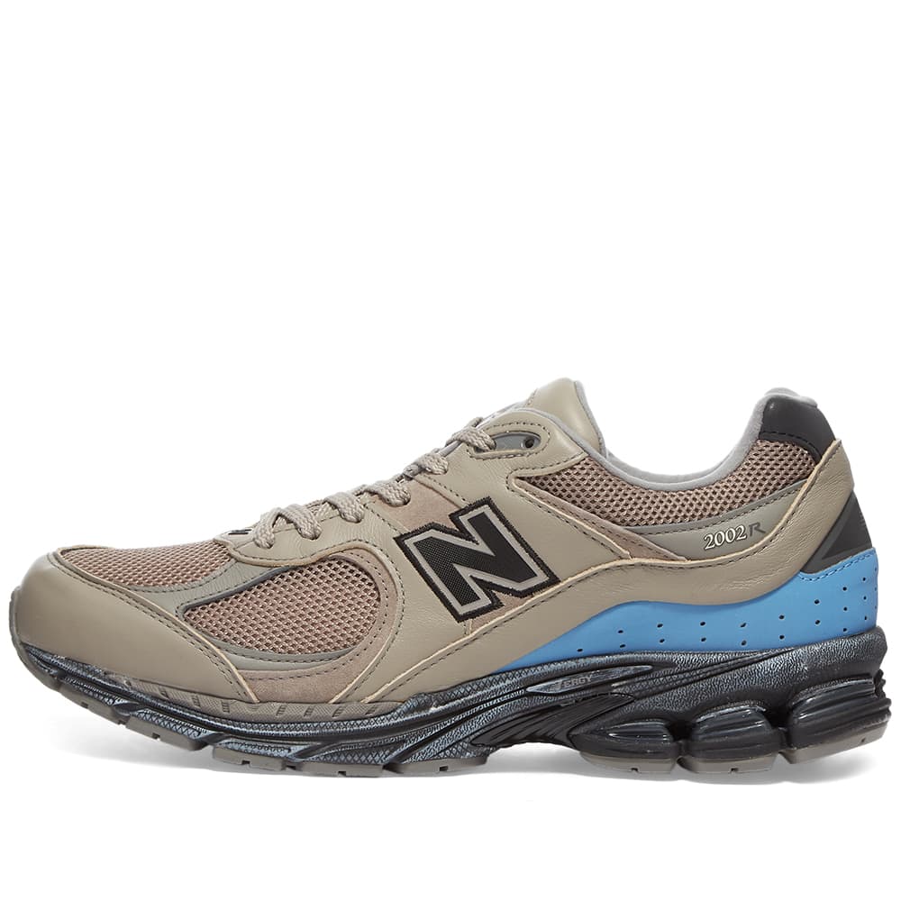 New Balance x thisisneverthat ML2002RN 