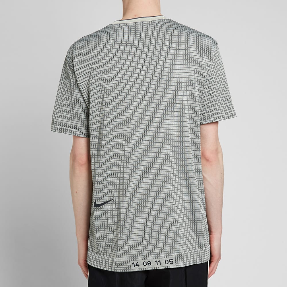 14 09 11 05 nike