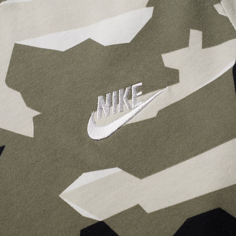 camo nike top