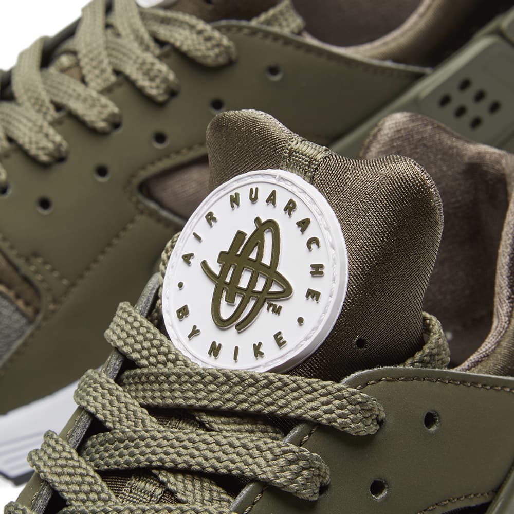 cargo khaki huaraches