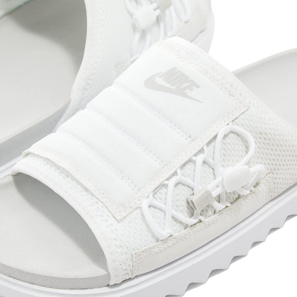 white nike asuna