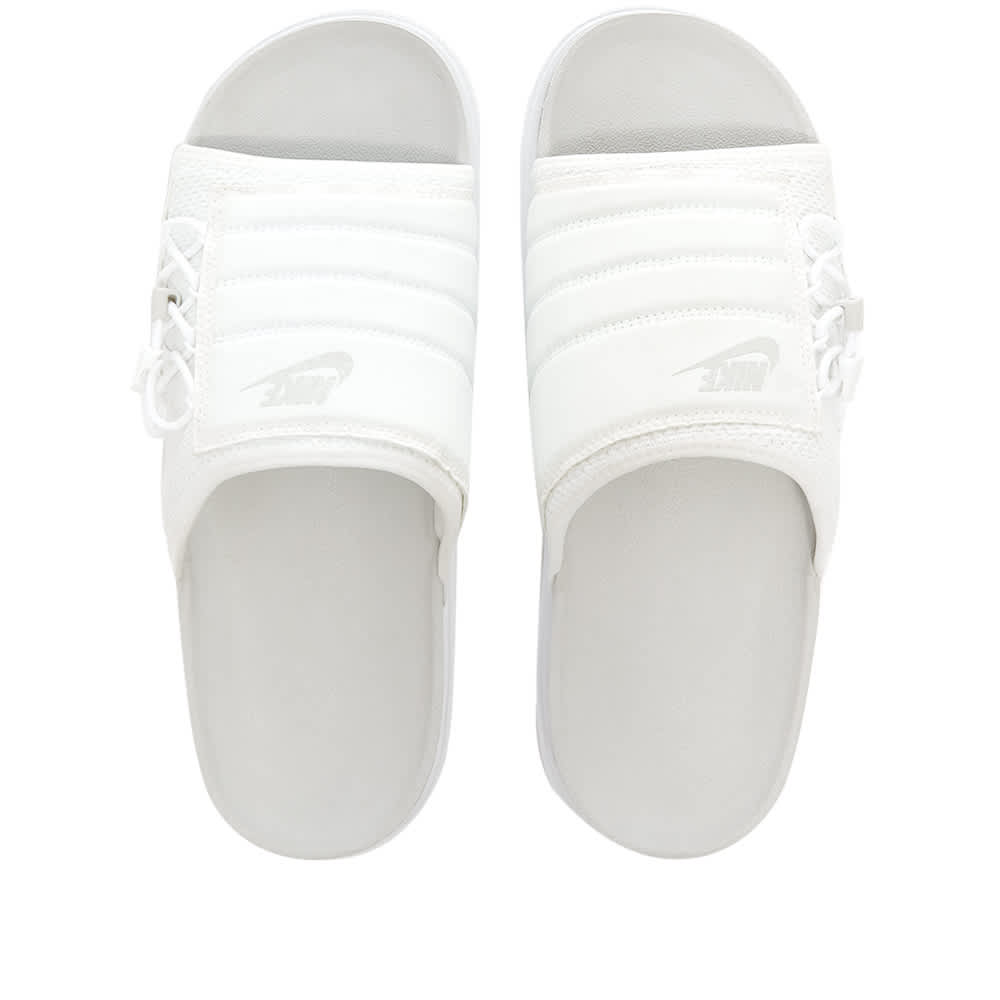 white nike asuna