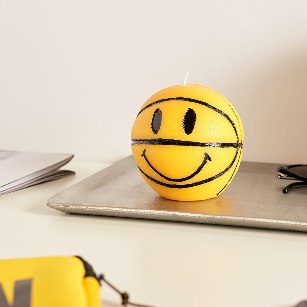 Chinatown Market Smiley Basketball Candle Yellow END. (Europe)