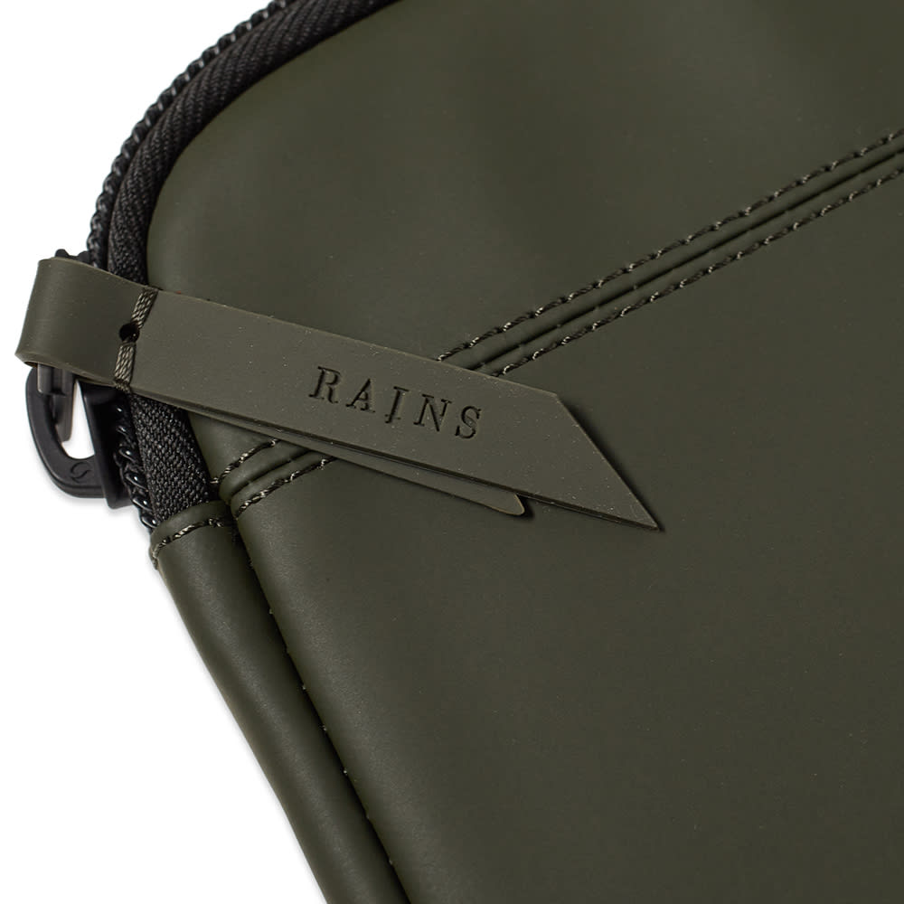 rains laptop case 16